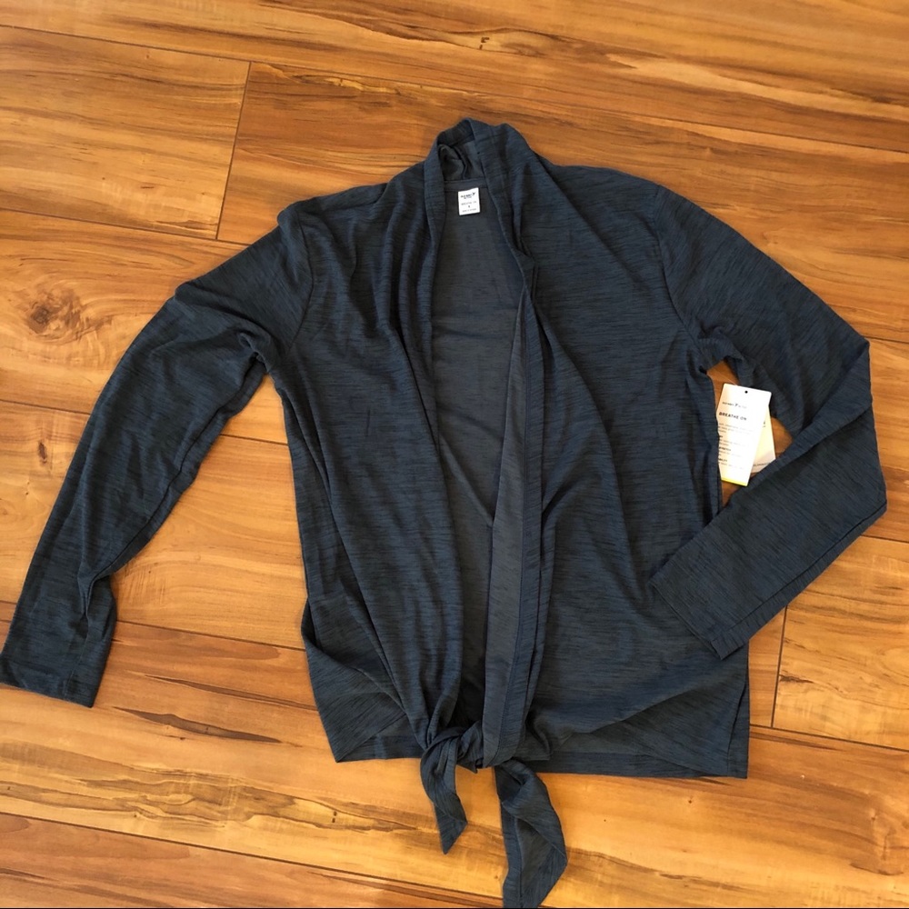 Old Navy tie front workout top/cover up NWT